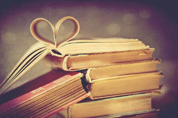 Файл:Books-350.jpg